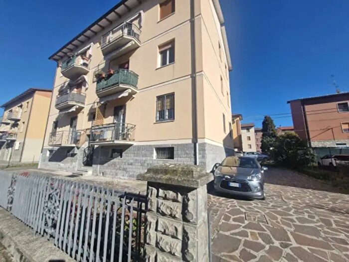 Appartamento trilocale in vendita in Via Statale Est, Fiorano Modenese