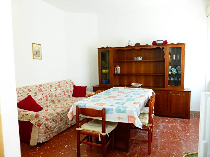 Appartamento trilocale in affitto in Via Isola di Stromboli, Zona Nuova Pratoranieri, Follonica