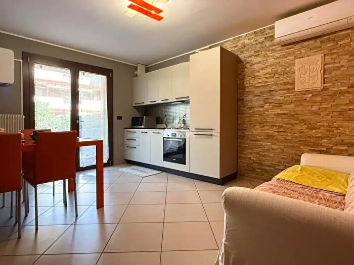 Appartamento bilocale in vendita in Via Gabriele d'Annunzio, Martignacco