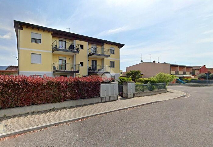 Appartamento bilocale in vendita in Erbe