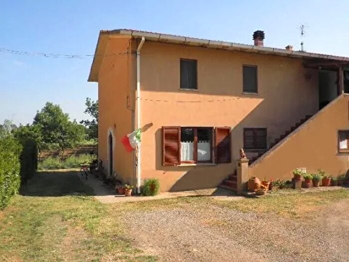 Appartamento con 8 locali in vendita in Castellina Marittima