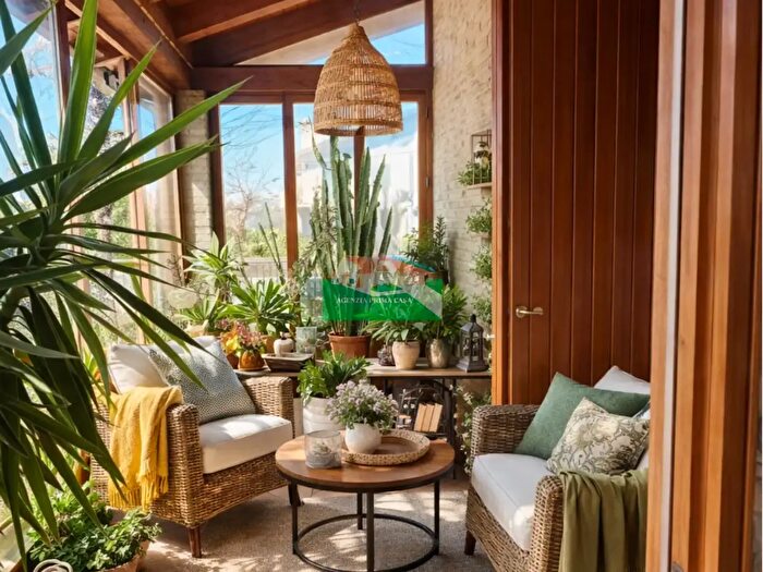 Casa con 6 locali in vendita in Via Galieleo Galilei, Ravenna