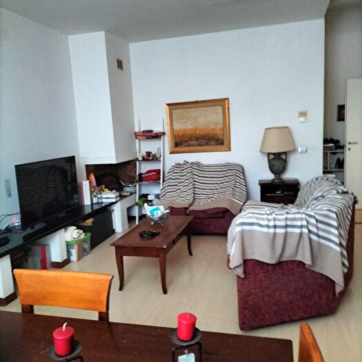 Appartamento con 7 locali in vendita in Carrara