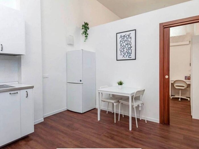 Appartamento bilocale in affitto in Via dei Transiti, Pasteur, Milano