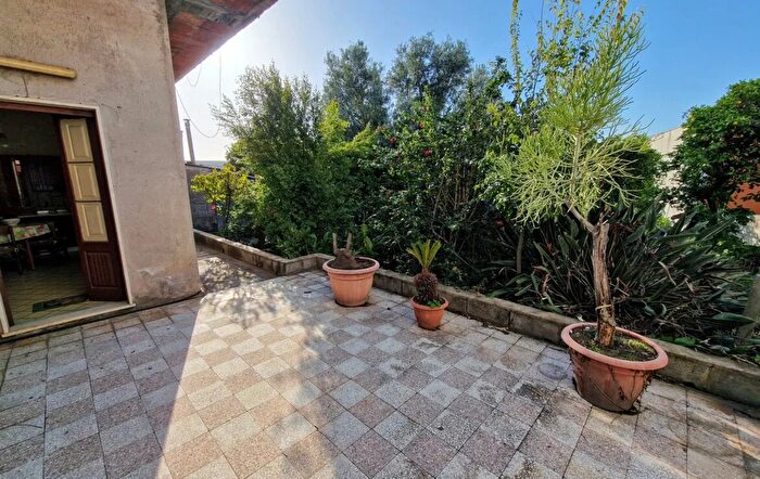 Casa con 5 locali in vendita in Riposto