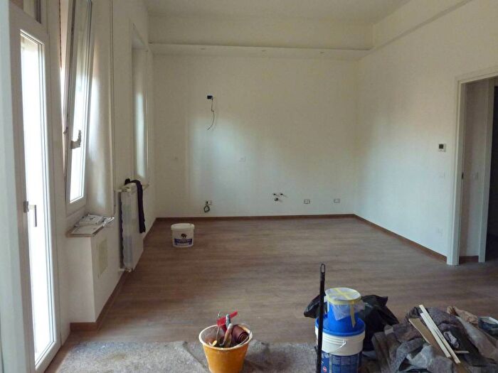 Appartamento quadrilocale in affitto in Viale Dante Alighieri, San Martino, Novara