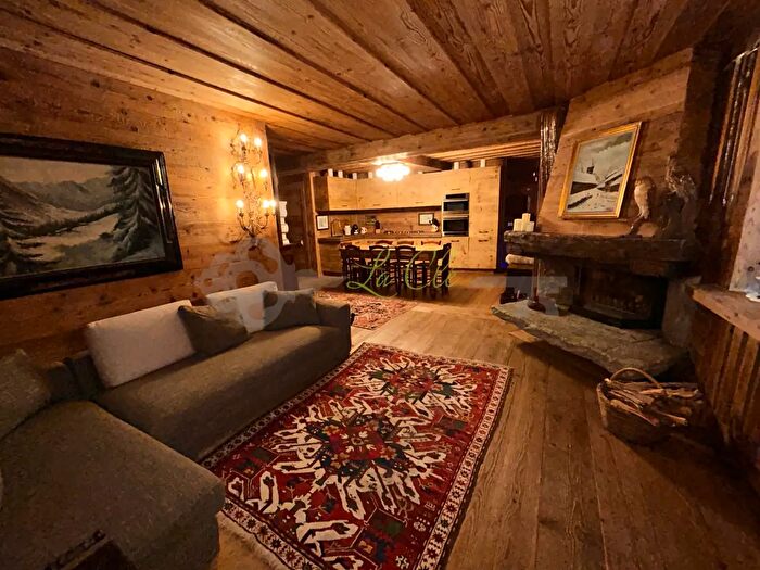 Casa con 5 locali in affitto in Courmayeur