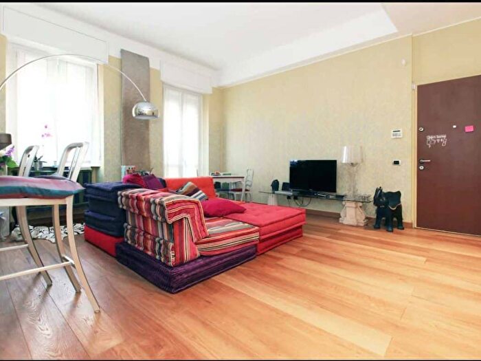 Appartamento bilocale in affitto in Via San Vincenzo, Corso Genova, Milano