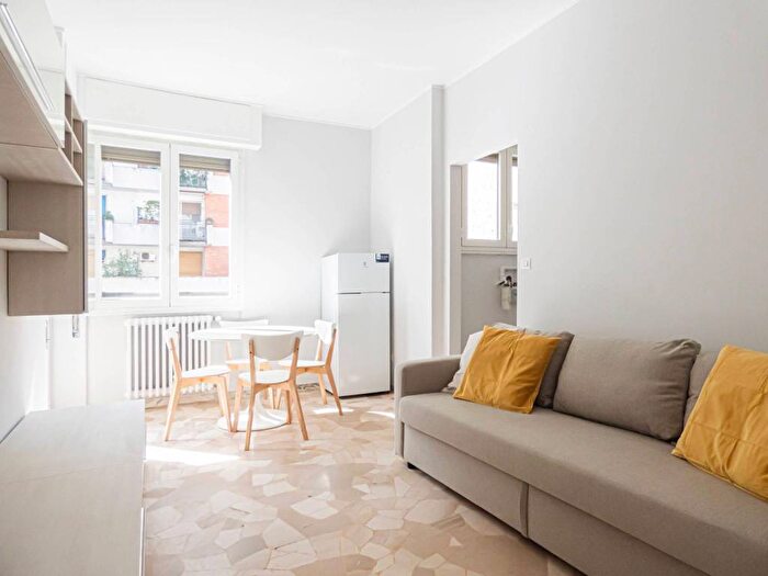 Appartamento bilocale in affitto in Via Pordenone, Udine, Milano