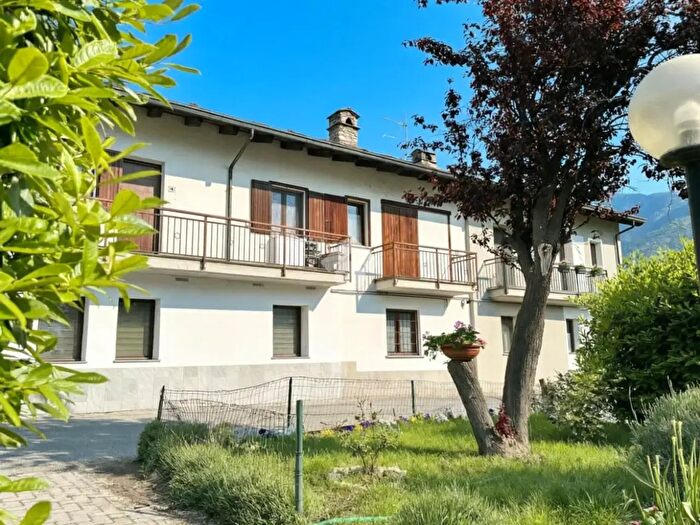 Casa trilocale in vendita in Frazione Clerod, Gressan