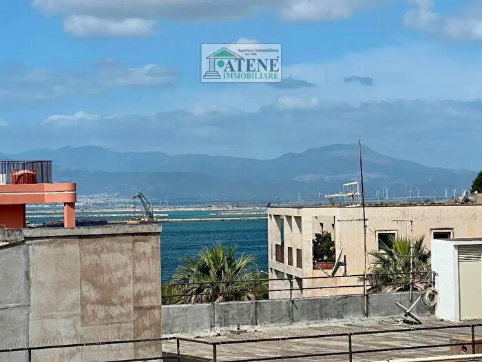 Appartamento con 6 locali in vendita in Via Taranto, Cagliari