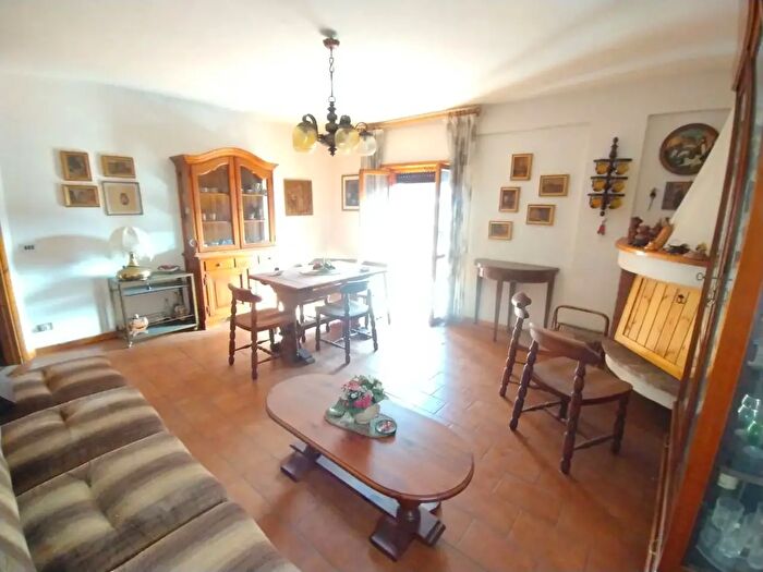 Appartamento quadrilocale in vendita in Via Roma, Tagliacozzo