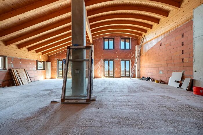 Appartamento in vendita in Via Aprile, Folgaria