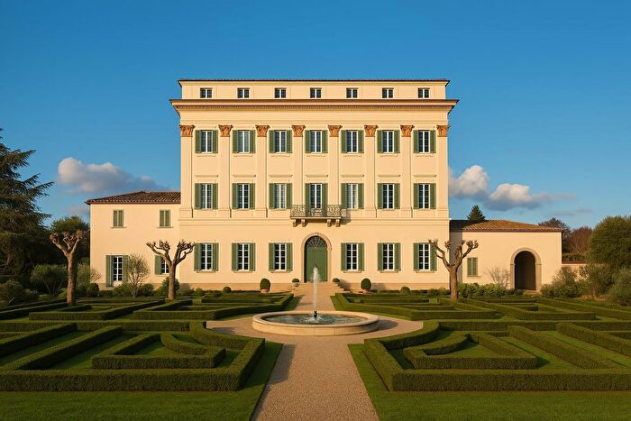 Appartamento con 8 locali in vendita in Capannori