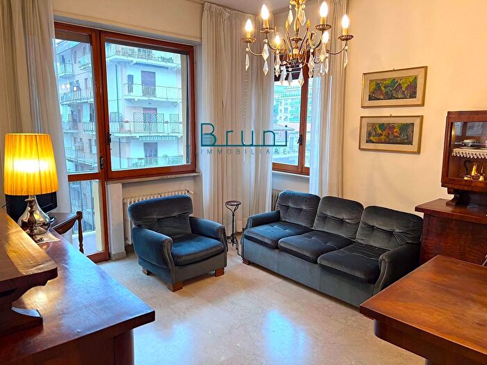 Appartamento quadrilocale in vendita in Via S Formentini, San Benedetto Del Tronto