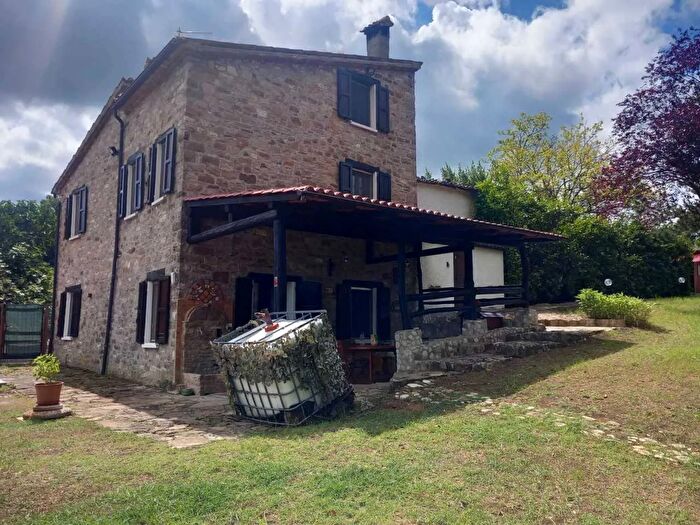 Casa bilocale in vendita in Novafeltria Rn, Novafeltria