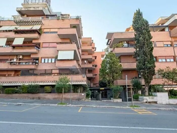 Appartamento trilocale in vendita in Via Mario Fani, Roma