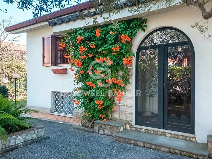 Casa con 5 locali in vendita in Via Prato del Portone, Monterosi