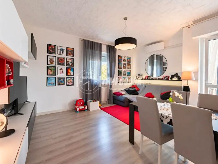 Appartamento quadrilocale in vendita in Via Livorno, Sesto San Giovanni