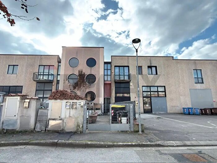 Casa con 7 locali in vendita in Via Armando Cerbioni, Castelfiorentino