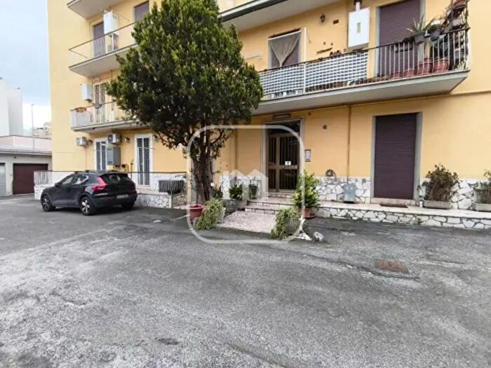 Appartamento trilocale in vendita in Via del Fringuello a, Roma