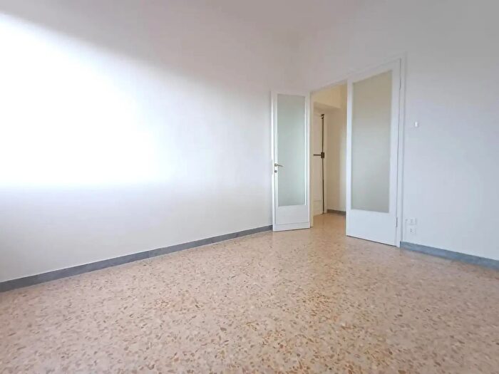 Appartamento con 5 locali in vendita in a Cesare Battisti, Siena