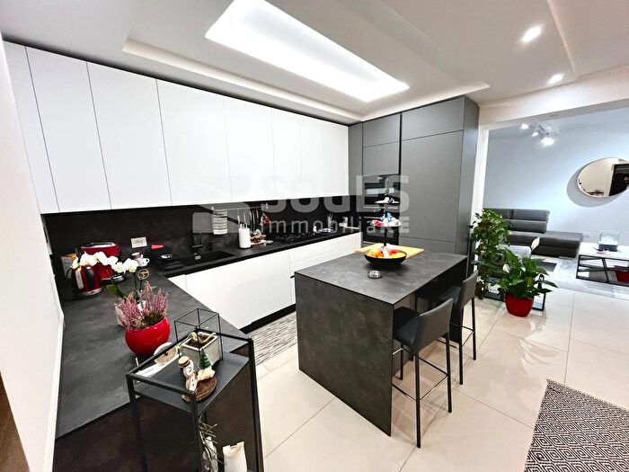 Appartamento con 5 locali in vendita in Sp Setteponti, Loro Ciuffenna