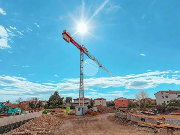 Appartamento quadrilocale in vendita in Via Berto Barbarani, Pescantina