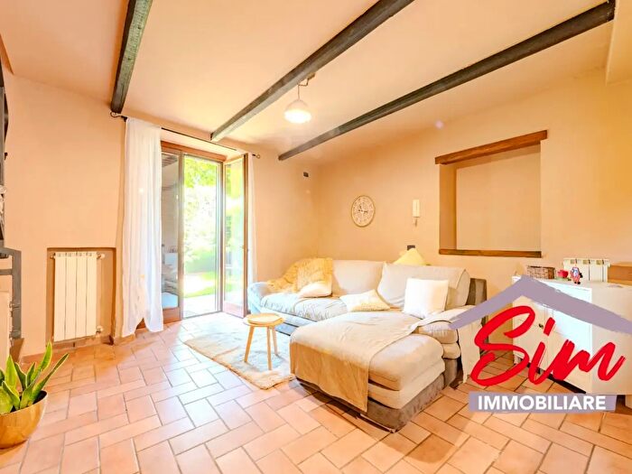 Casa trilocale in vendita in Via Cavour, Casalino