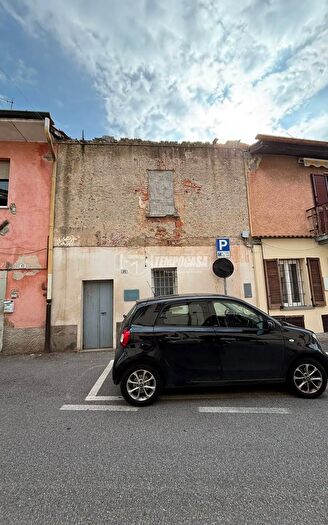 Appartamento trilocale in vendita in Via Dante Alighieri, Trezzano Rosa