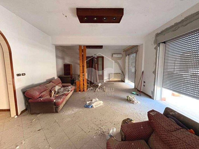 Casa con 10 locali in vendita in Via Oberdan, Marsala