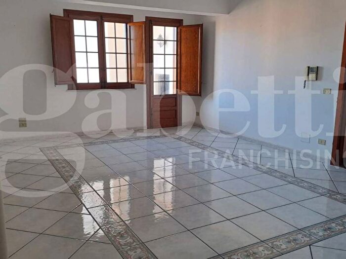 Appartamento trilocale in affitto in Via Dante Alighieri, Centro, Bagheria