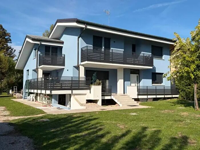 Casa con 6 locali in vendita in Via Caposeda, Montegrotto Terme