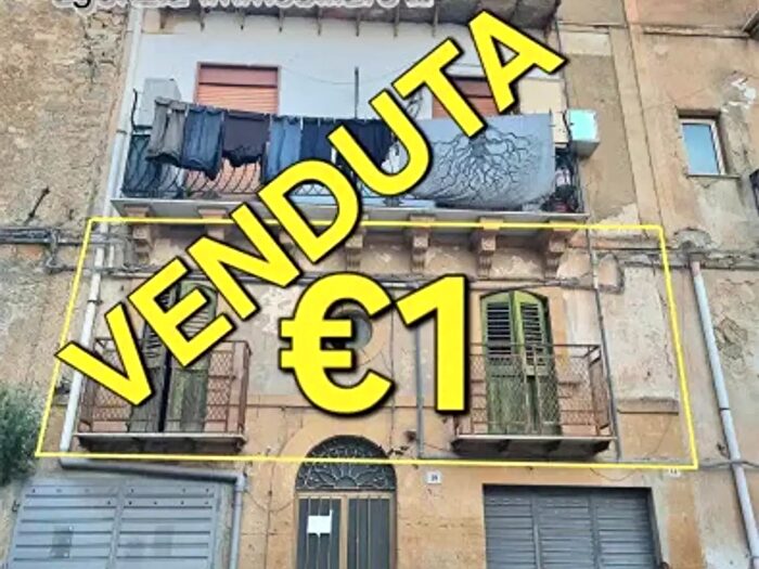 Appartamento bilocale in vendita in Piazza San Domenico, Caltanissetta