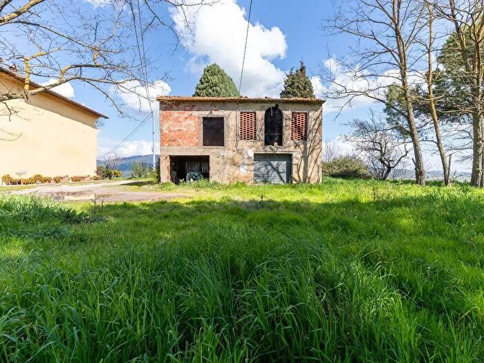 Casa con 6 locali in vendita in I S Donato, Vinci