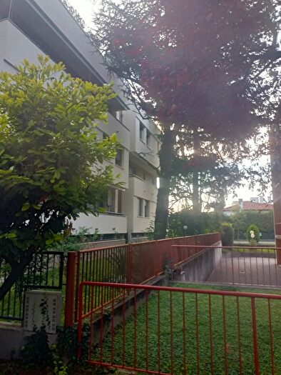 Appartamento con 6 locali in vendita in Via Achille De Zigno, Padova