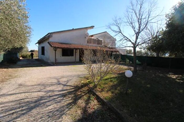 Appartamento con 5 locali in vendita in Via Montesecco, Jesi