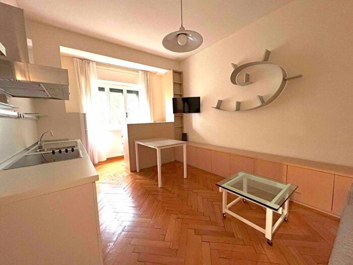 Appartamento bilocale in affitto in Via Fratelli Bronzetti, Indipendenza, Milano