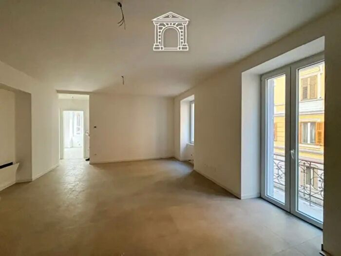 Appartamento trilocale in vendita in Via dei Mirti, Trieste