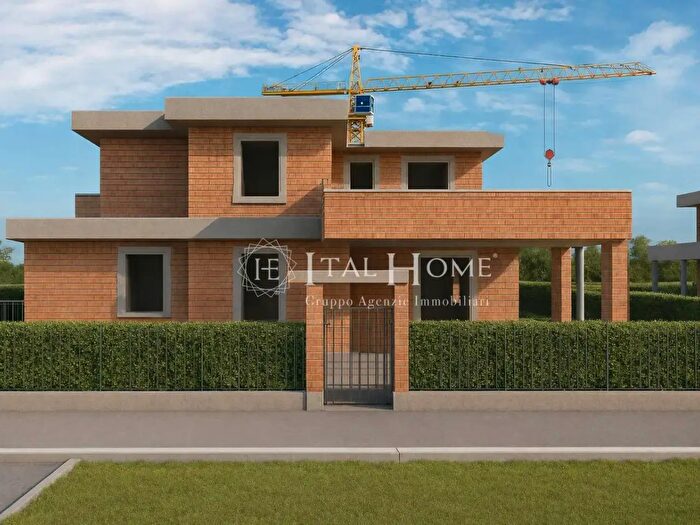 Casa con 6 locali in vendita in Via Marcora, Cologno Al Serio