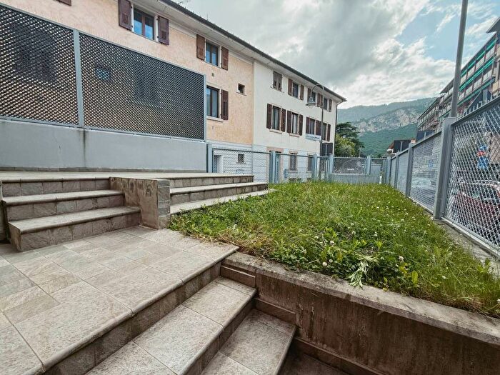 Casa con 6 locali in affitto in Vicolo Cristoforo Madruzzo, Semicentro, Trento