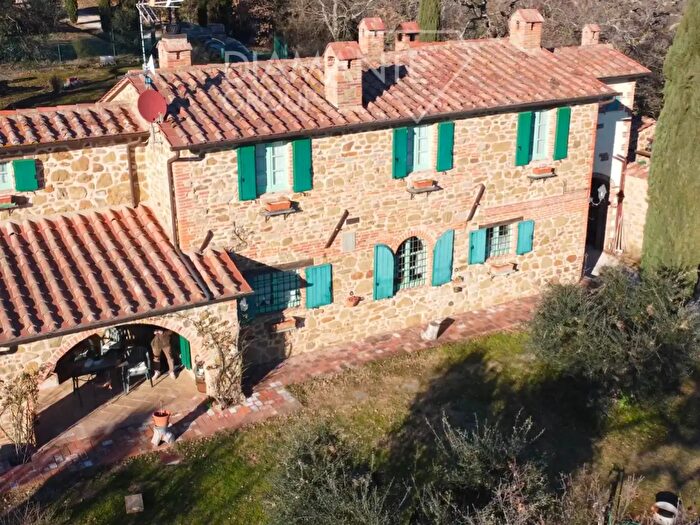 Appartamento con 6 locali in vendita in Citta' Della Pieve