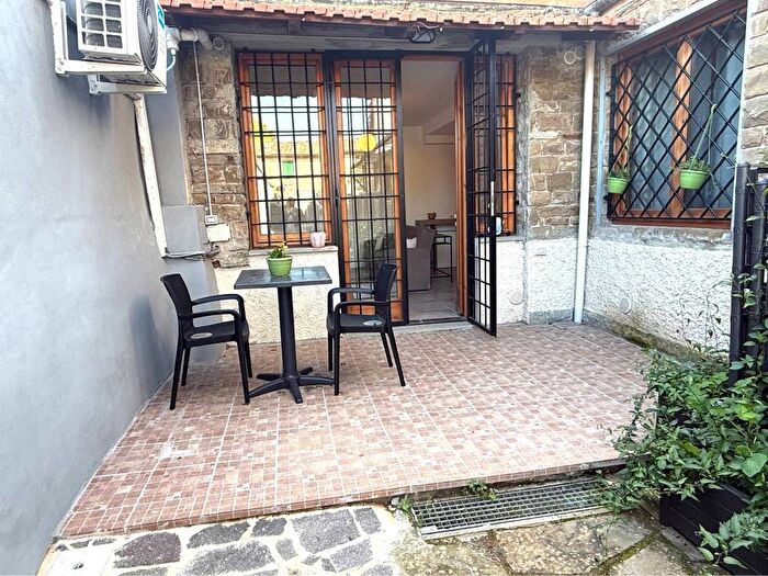 Appartamento bilocale in affitto in Via della Torre, Settignano, Firenze
