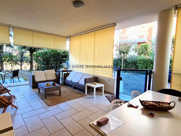 Appartamento trilocale in vendita in Via Giacomo Puccini, San Benedetto Del Tronto