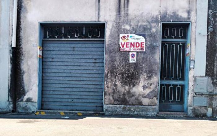 Casa bilocale in vendita in Via Umberto I, Santa Venerina