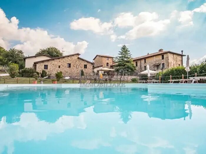 Casa con 6 locali in vendita in Umbertide