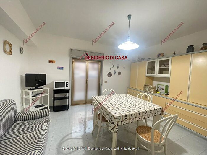 Appartamento trilocale in affitto in Cefalu