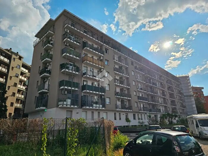 Appartamento bilocale in vendita in Via Lanfranco della Pila, Milano