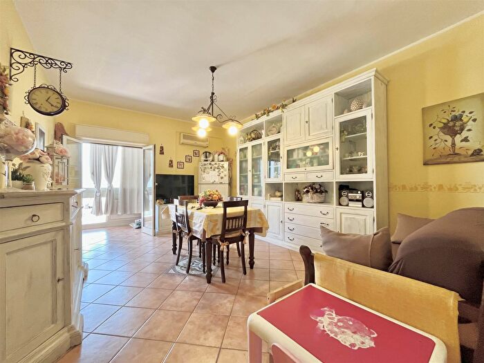 Appartamento trilocale in vendita in Via Generale Rodolfo Corselli, Palermo