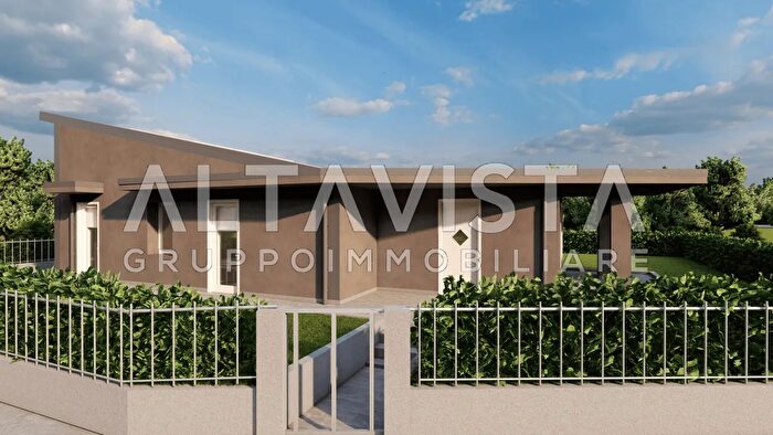 Casa trilocale in vendita in Via Giuseppe Zanardelli, Muscoline